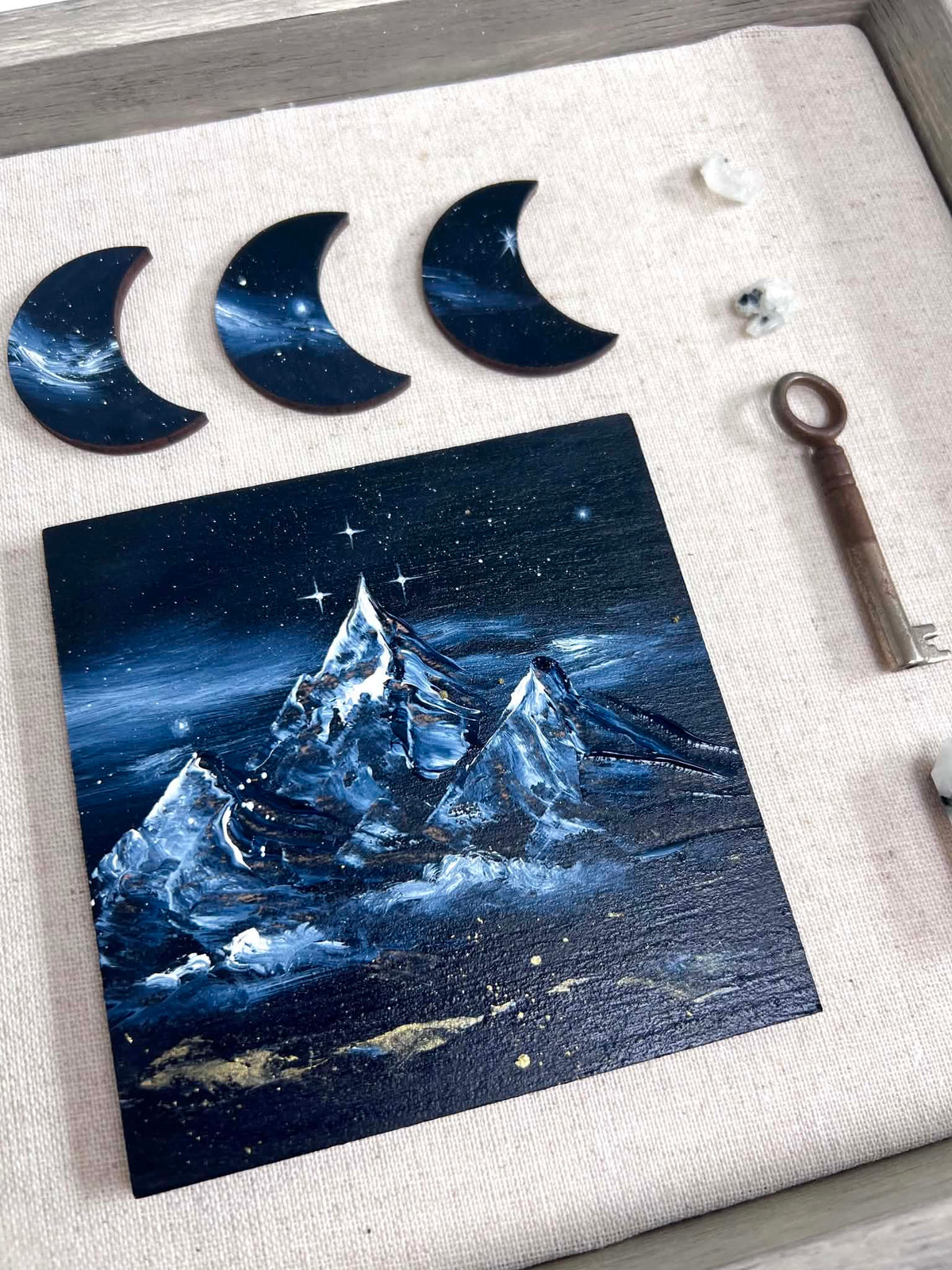 Velaris Frame of Curiosities No 1